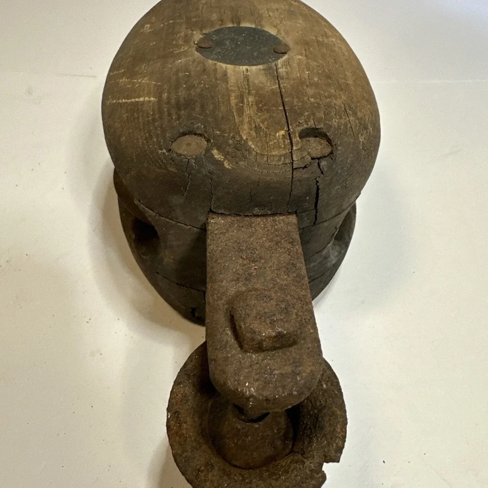 Torrington Union Made Block and Tackle Pulley with Hook, Decoration Only